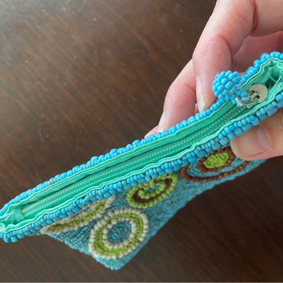 Small Fully Beaded Coin Purse. Circle Seed Bead Bag - Picture 3 of 6